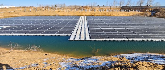 浮能山东潍坊水上光伏项目.jpg